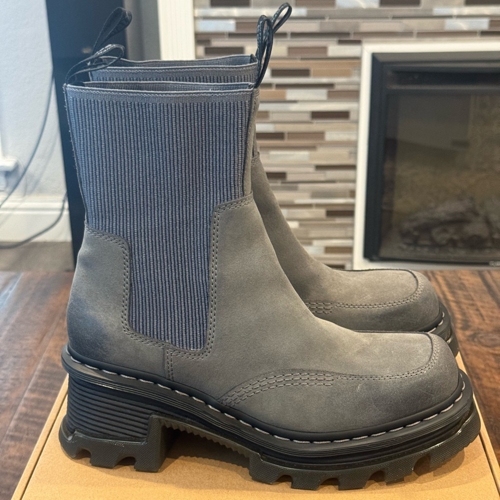 Dr. Martens Corran Chelsea Boot (NWOT)
